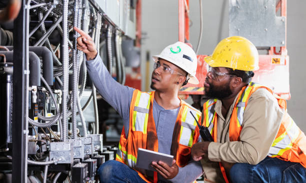 Best Electrical Contractors for Businesses  in Cortland, IL